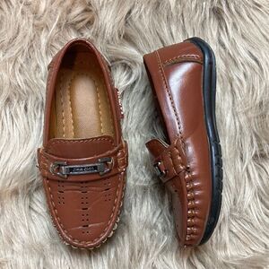 Brown Leather Dress Shoes with Moccasin Stitching and Buckle Accent